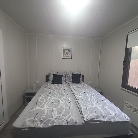 Rita Apartman & Studio Zrenjanin Exterior photo